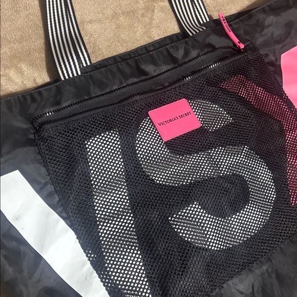 Victoria’s Secret gym tote bag - Picture 4 of 6